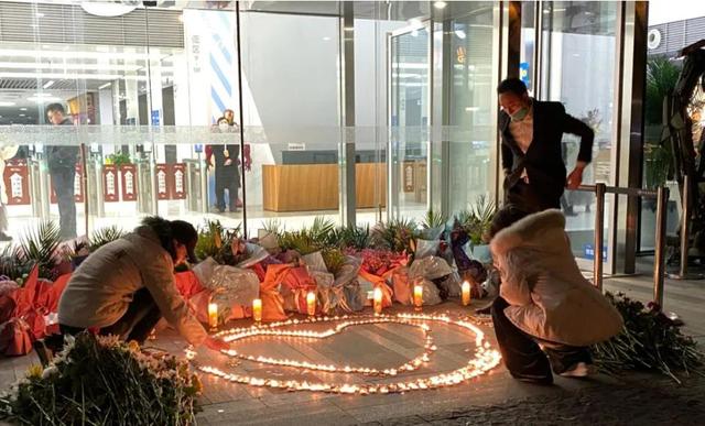 窗口期上海海港备战荷甲,刷新队史纪录细节流出,球迷炸锅,细节决定成败的简单介绍 窗口期上海海港备战荷甲,刷新队史纪录细节流出,球迷炸锅,细节决定成败的简单介绍