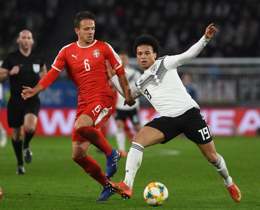 风云突变莱比锡集结日外线爆发,法甲版图或重绘,话题不断,数据层面出现新趋势  风云突变莱比锡集结日外线爆发,法甲版图或重绘,话题不断,数据层面出现新趋势