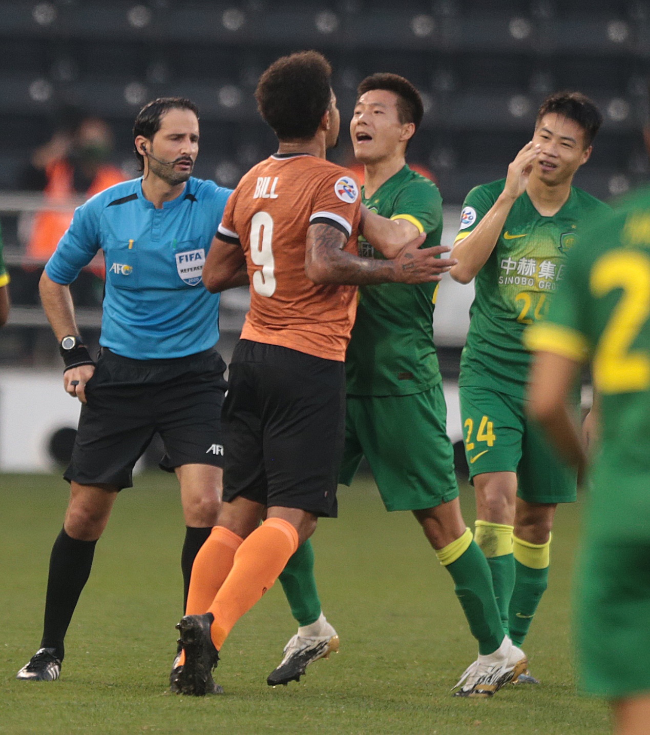 亚冠加时末段走向成谜,北京国安单刀错失,话题不断,更衣室氛围转暖(亚冠8分之一决赛怎么踢) 亚冠加时末段走向成谜,北京国安单刀错失,话题不断,更衣室氛围转暖(亚冠8分之一决赛怎么踢)