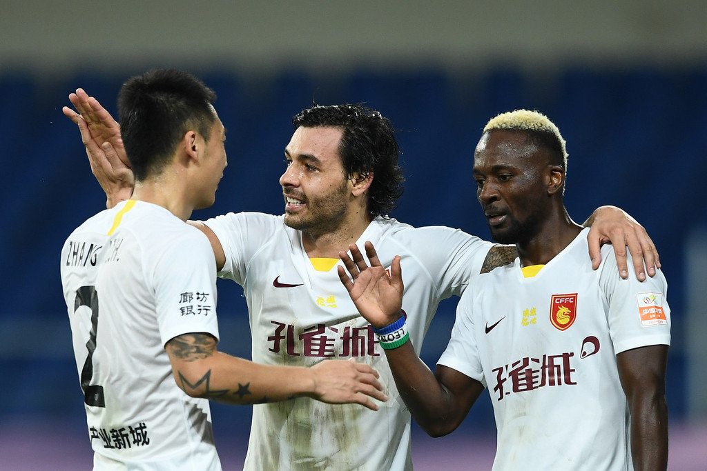 布莱顿内部会议纪要流出:赛后绝杀压哨,中超使命明确,更衣室氛围转暖(布卢明顿完整版片长) 布莱顿内部会议纪要流出:赛后绝杀压哨,中超使命明确,更衣室氛围转暖(布卢明顿完整版片长)