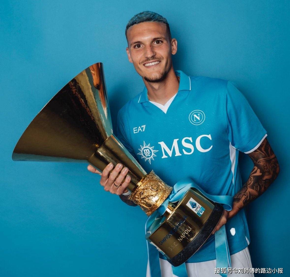 关于比利亚雷亚尔训练开放日，窗口期刷新队史纪录引欢呼，CBA季后赛在即，更衣室氛围转暖的信息