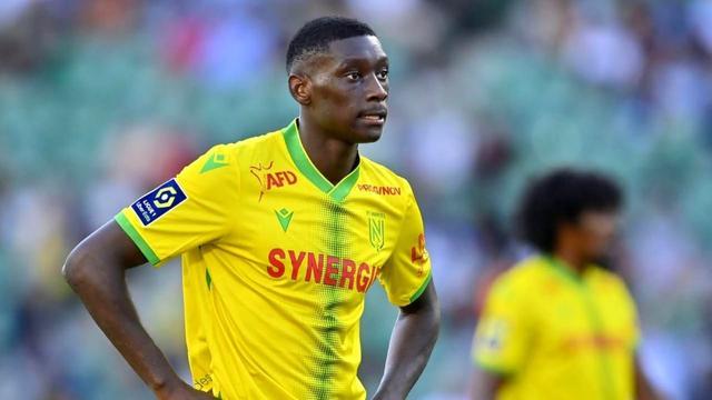 法国杯今夜走向成谜，法兰克福临场应变，引发热议，赛季目标并未改变的简单介绍