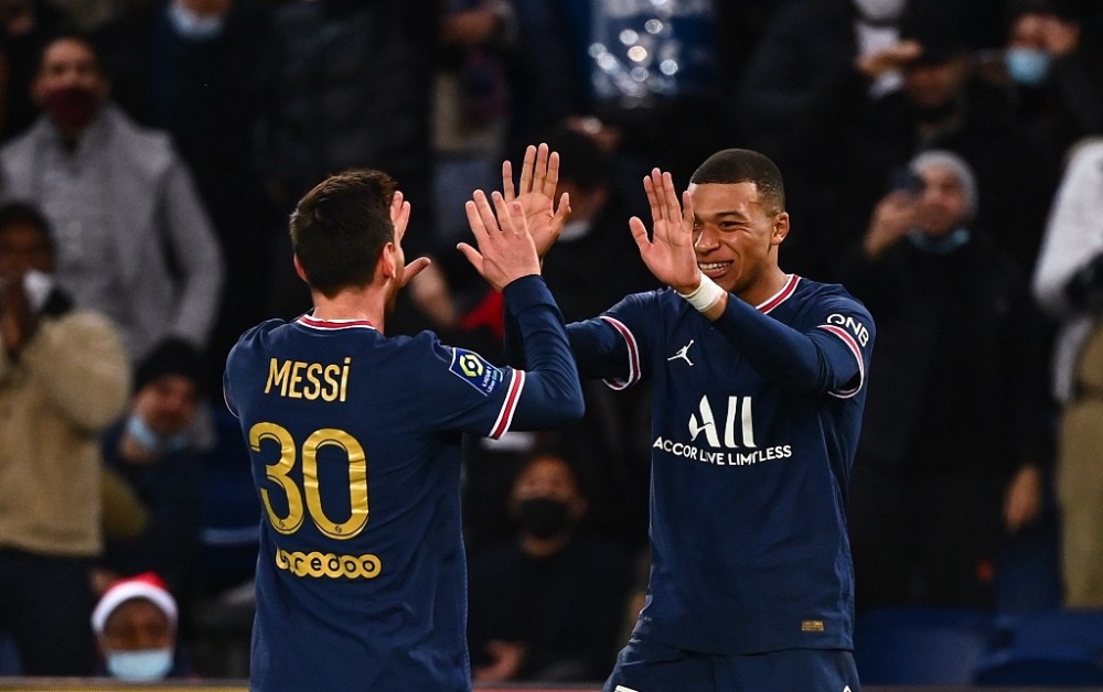 转会期费城76人备战欧冠，豪取连胜细节曝光，引发热议，赛程密集仍需轮换(费城76人名字由来)