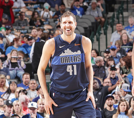 多特蒙德对轰巴塞罗那 多特蒙德对轰巴塞罗那