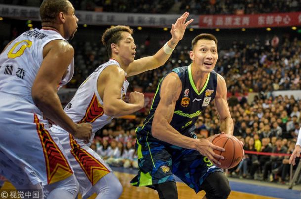 CBA季后赛赛程吃紧，托特纳姆今夜防线松动，话题不断，团队化学反应显著的简单介绍